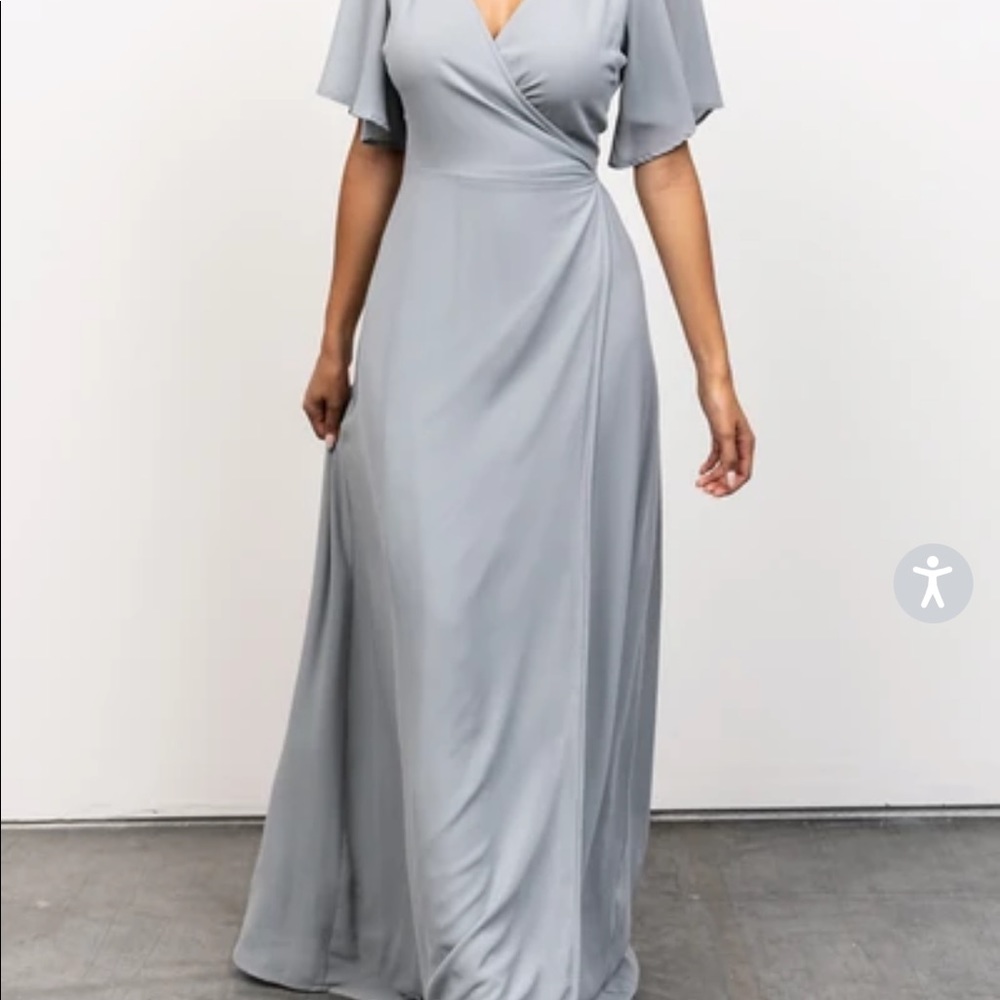 ☀️✨✨Beautiful flowy wrap dress